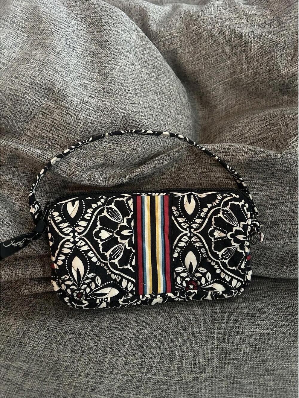 Vera Bradley Carry It All Wallet Wristlet In Barcelona Adjustable Quilted